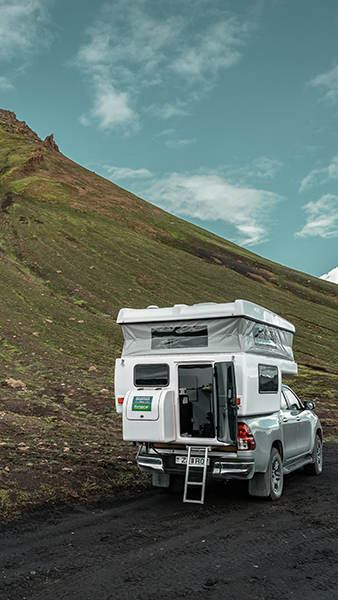 Icelandic Toyota 4x4 Hilux Camper with pop-up tent